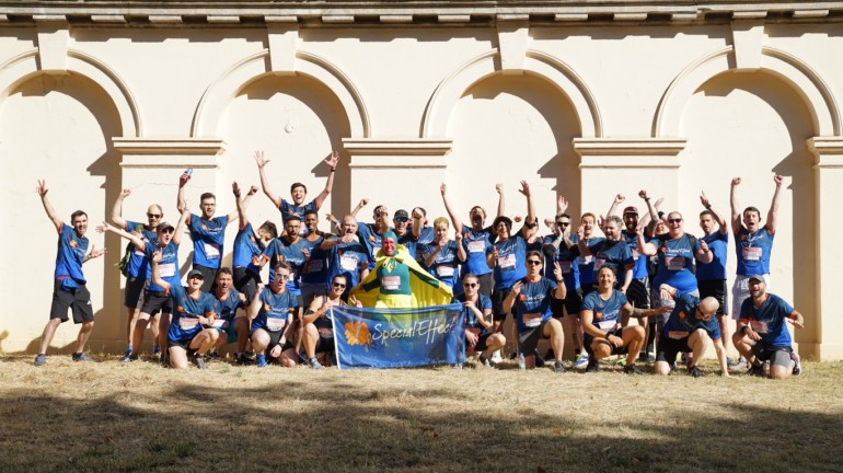 A picture of the entire group of people running the London 10K for Special Effect. I'm pictured in the front row to the left (Luc Shelton).